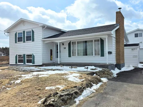 38 Laben Dr, Cape Breton, NS B1S 3A5