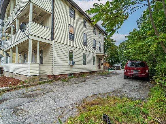 3rd image of 143 Hedley Ave