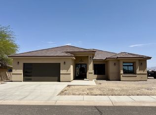 1718 W Starfire Cir, Safford, AZ 85546