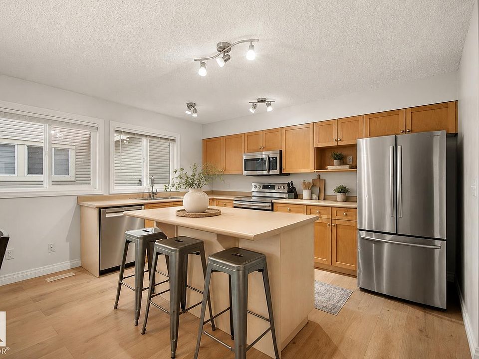 1st image of 12050 17th Ave SW #6