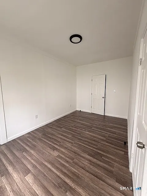 1 bed, 4524 sqft, $1,300 — Photo 3