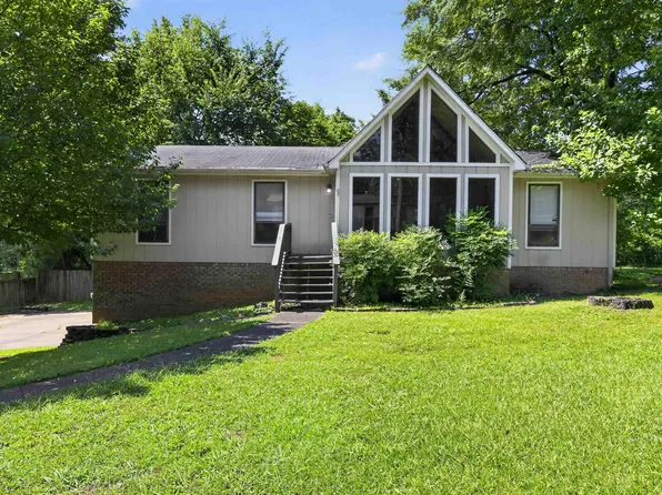 819 Torrey Pines Cir, Birmingham, AL 35215