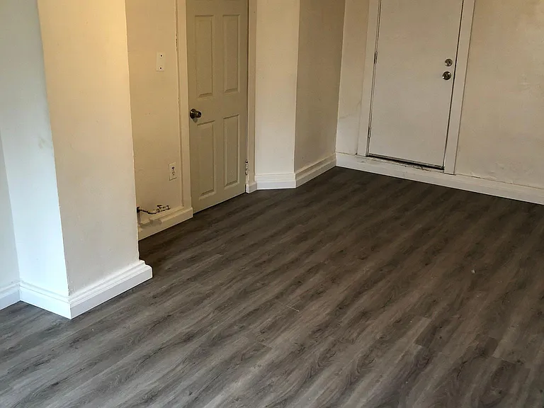 44 Saint Charles St #BASEMENT — Photo 4
