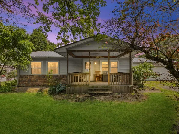 2940 Craven Dr, Marion, OH 43302