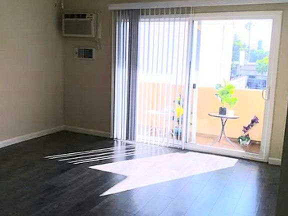 2nd image of 3533 Keystone Ave #187