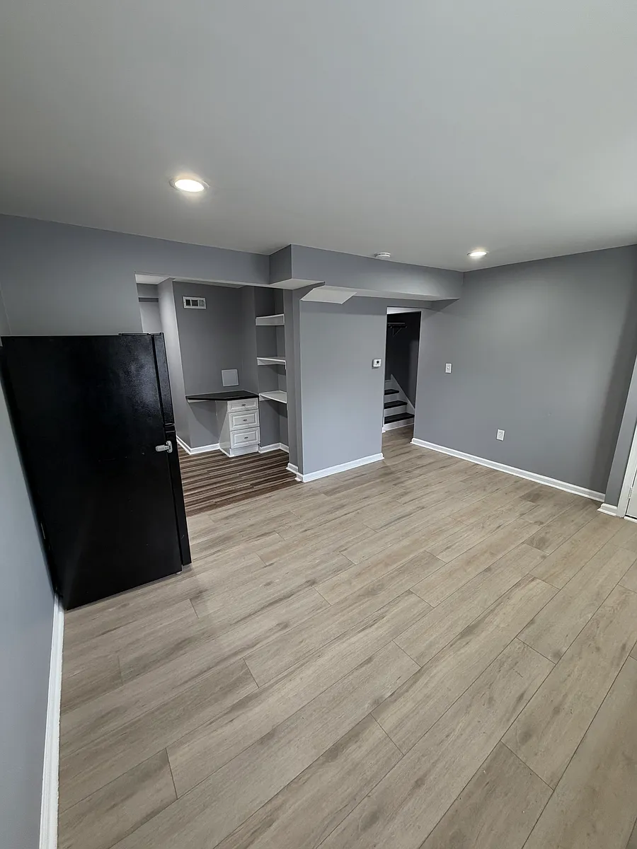 Building Photo - 516 Arsan Ave #1