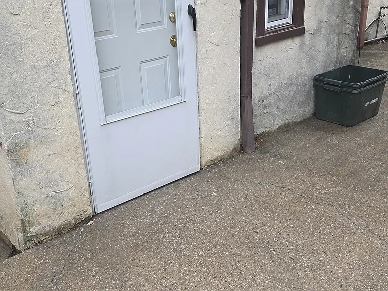 Wallace St — Photo 22