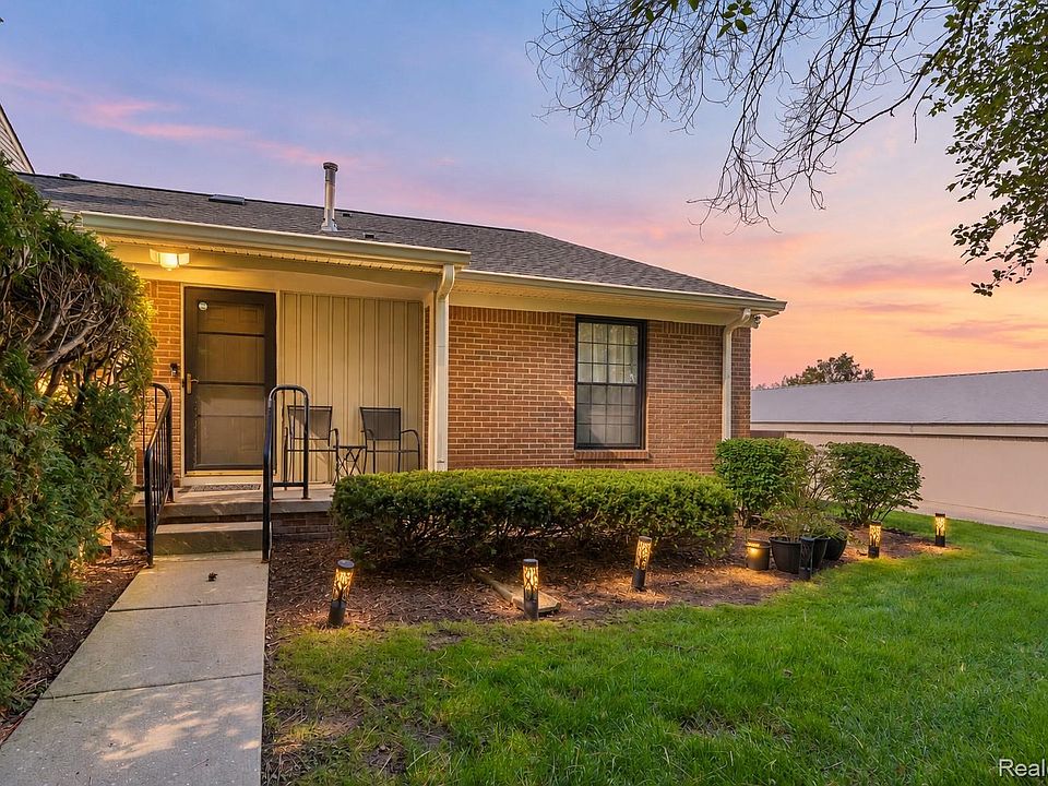 1st image of 31218 Country Way