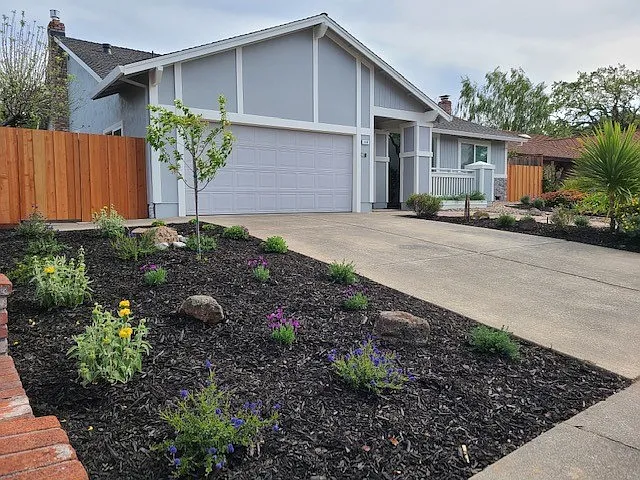 118 Van Buren Ct — Photo 2