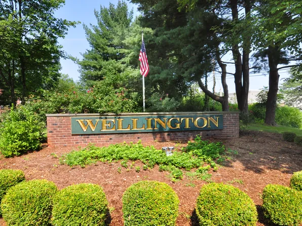 71 Wellington Dr, Farmington, CT