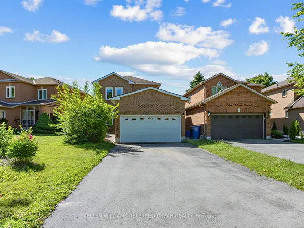 350 Pickering Cres, Newmarket, ON L3Y 8G7