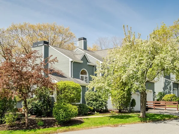337 Bishops Forest Dr #337, Waltham, MA 02452
