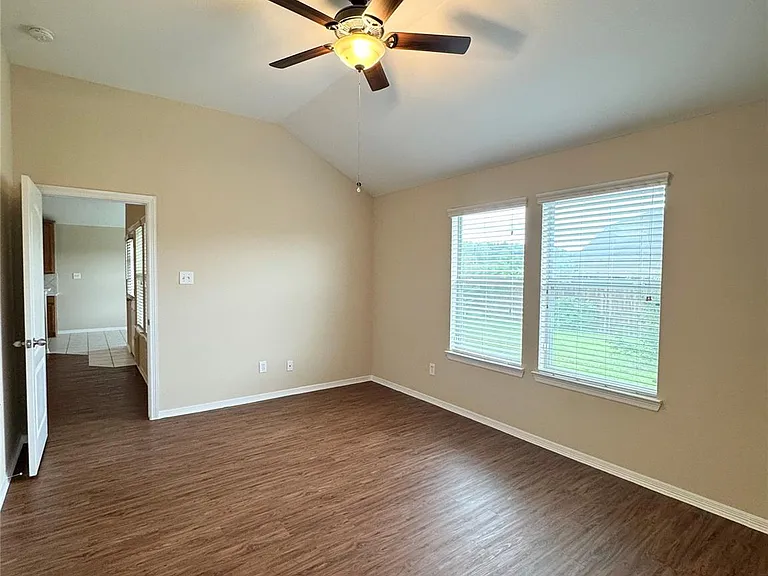7039 Durango Creek Dr — Photo 19