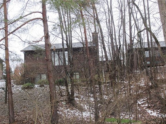 4th image of 17861 Cliffside Dr #4932