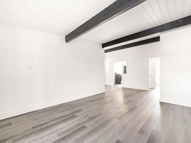 4004 Palmwood Drive — Photo 5