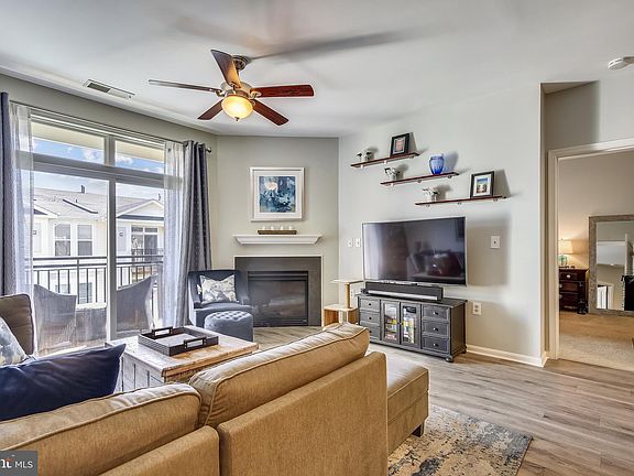 3rd image of 2665 Prosperity Ave APT 425