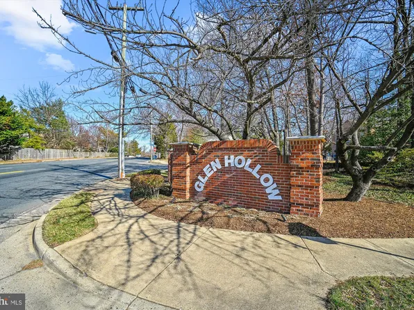 7258 Glen Hollow Ct Unit 2, Annandale, VA 22003