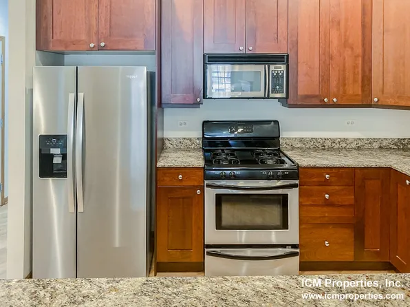 3334 N Sheffield Ave #3, Chicago, IL 60657