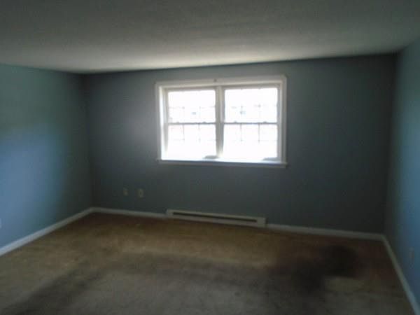 2nd image of 5 Robin Dr Unit 9