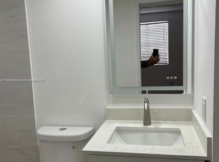 6045 NW 186th St APT 303, Hialeah, FL 33015