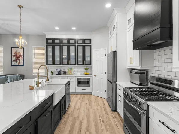 6223 Donnington Ct, Sarasota, FL 34238