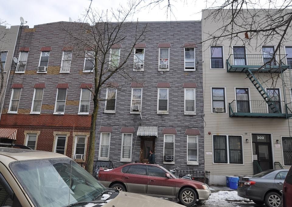 2nd image of 306 Harman St