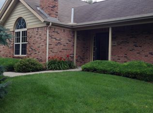 154 Cameron Ridge Dr, Columbus, OH 43235