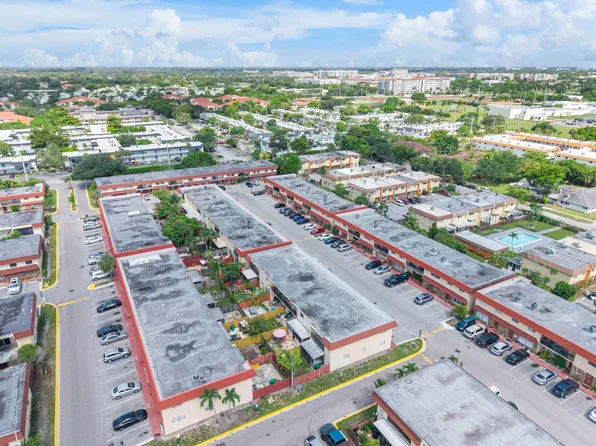 6659 SW 41st Place #38, Davie, FL 33314