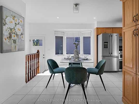 5th image of 92 Ardsley Rd