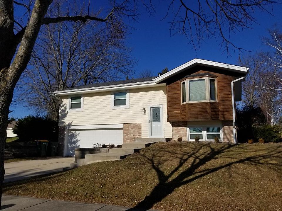 1st image of 1726 Lang St