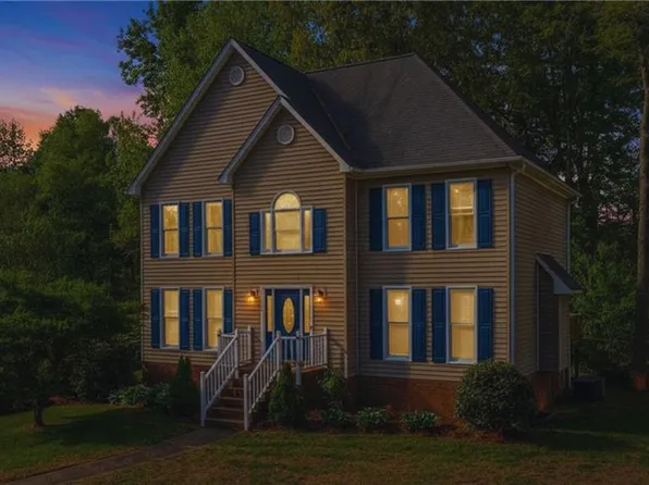1930 Glen Ridge Dr, Kernersville, NC 27284