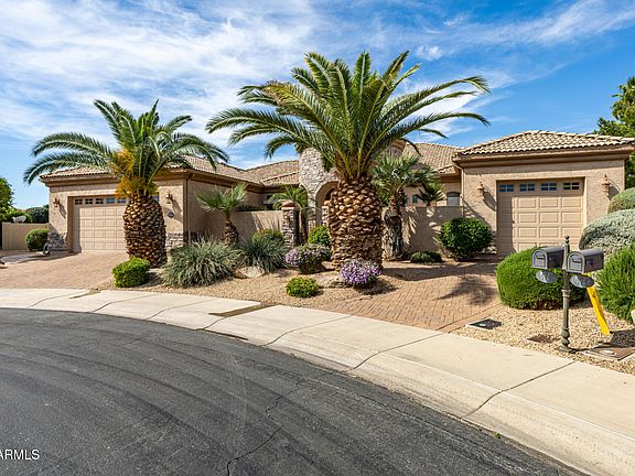 3rd image of 14749 W BLACK GOLD Court