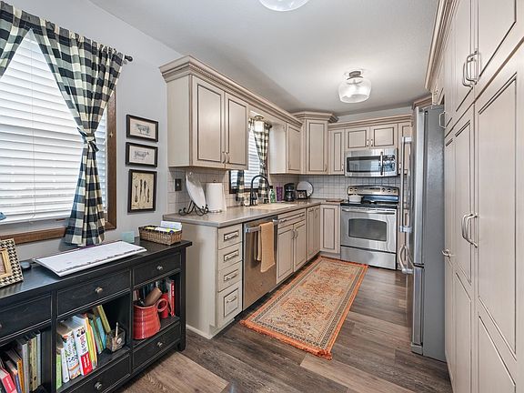 4th image of 136 N Maize Rd APT 25