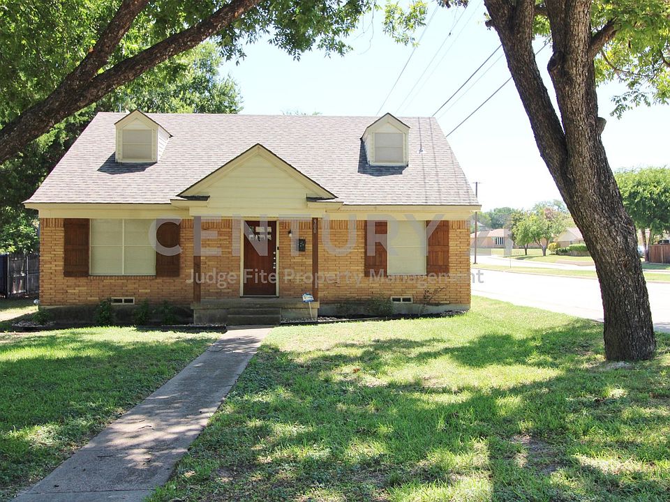 1st image of 900 Valley Ridge Dr