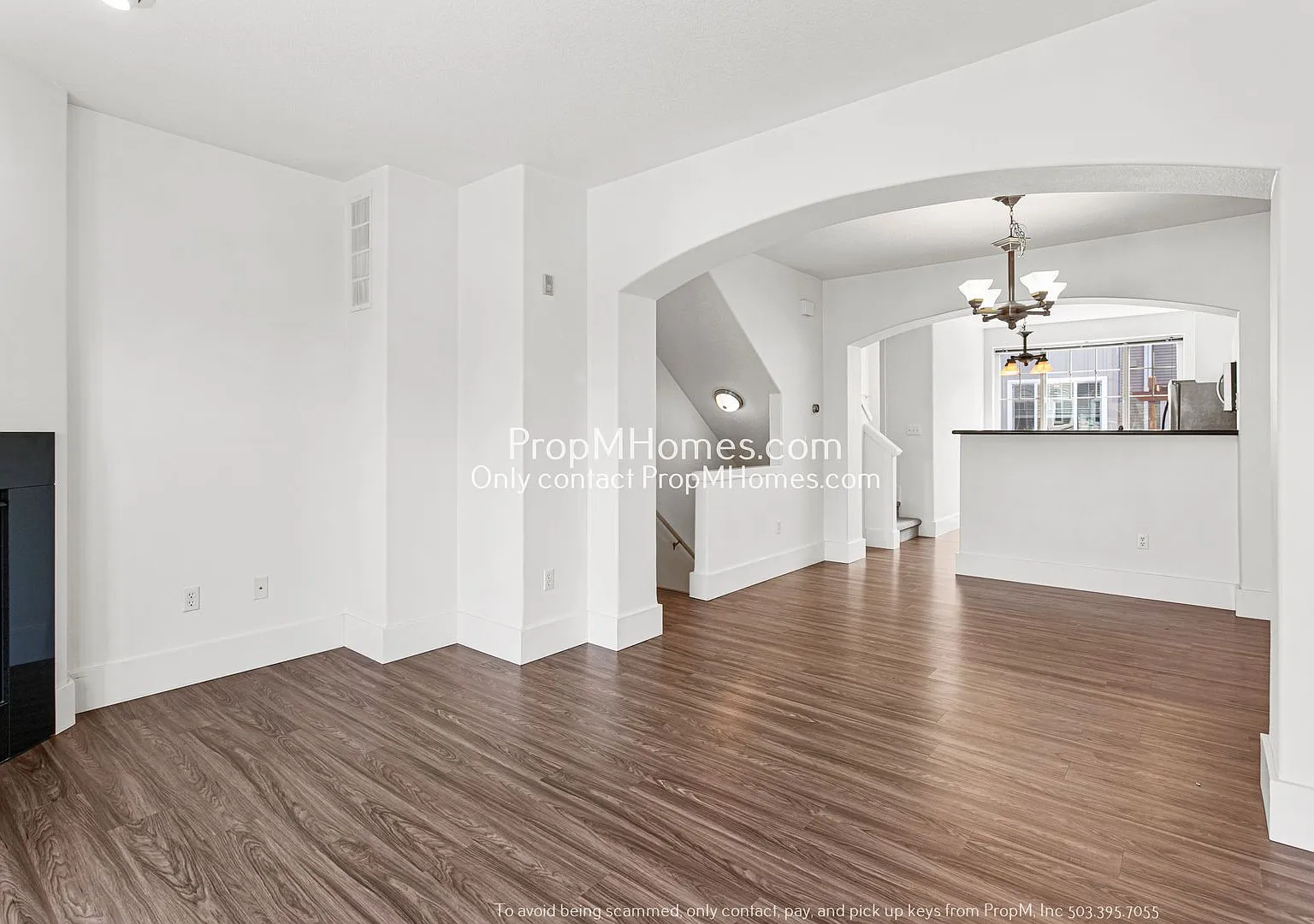 Updated Two Bedroom Townhome in Cedar Mill! — Photo 4