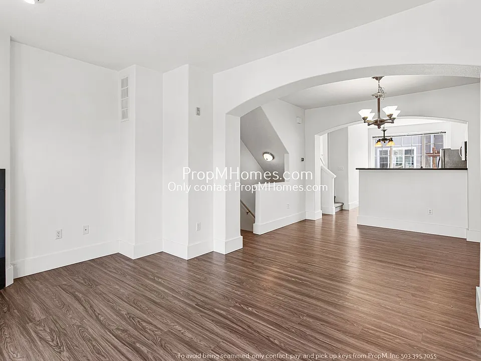 720 NW 118th Ave #102