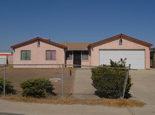 590 Kovacevich St, Earlimart, CA 93219