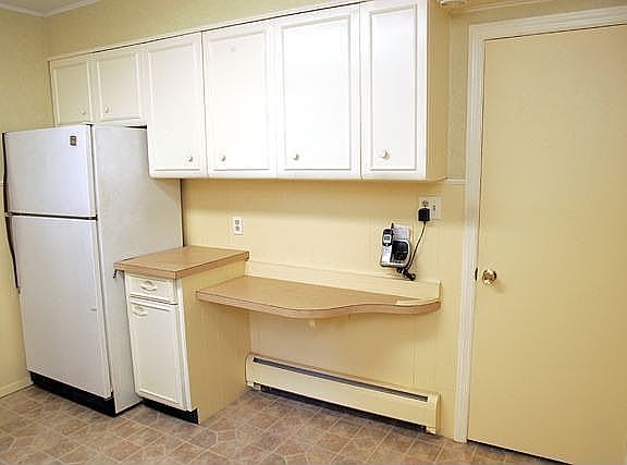 Eat-in Kitchen