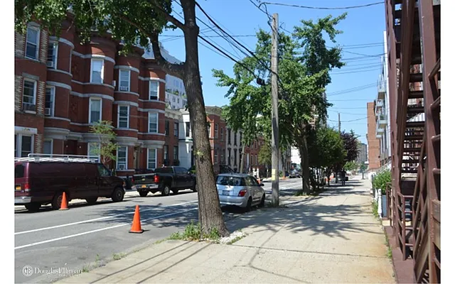 Rented by Douglas Elliman | media 34