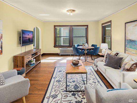 5th image of 2328 10th Ave E APT 203
