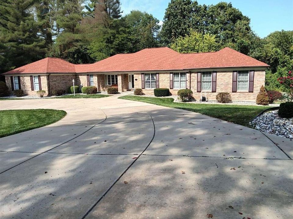 1st image of 3821 Pointe Forest Dr