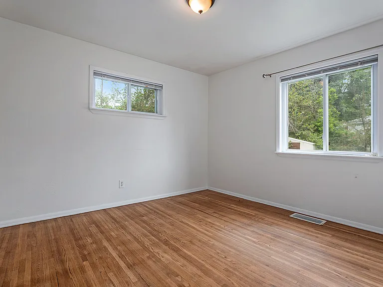 5620 Nebraska Way — Photo 4