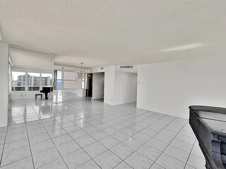 3700 Galt Ocean Dr #1215 — Photo 7