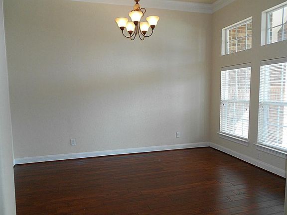 3rd image of 27907 Stoney Cloud Dr