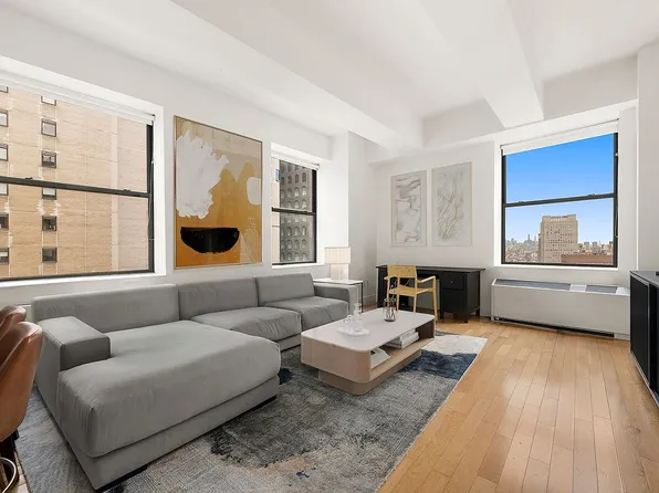 99 John St APT 2402, New York, NY 10038