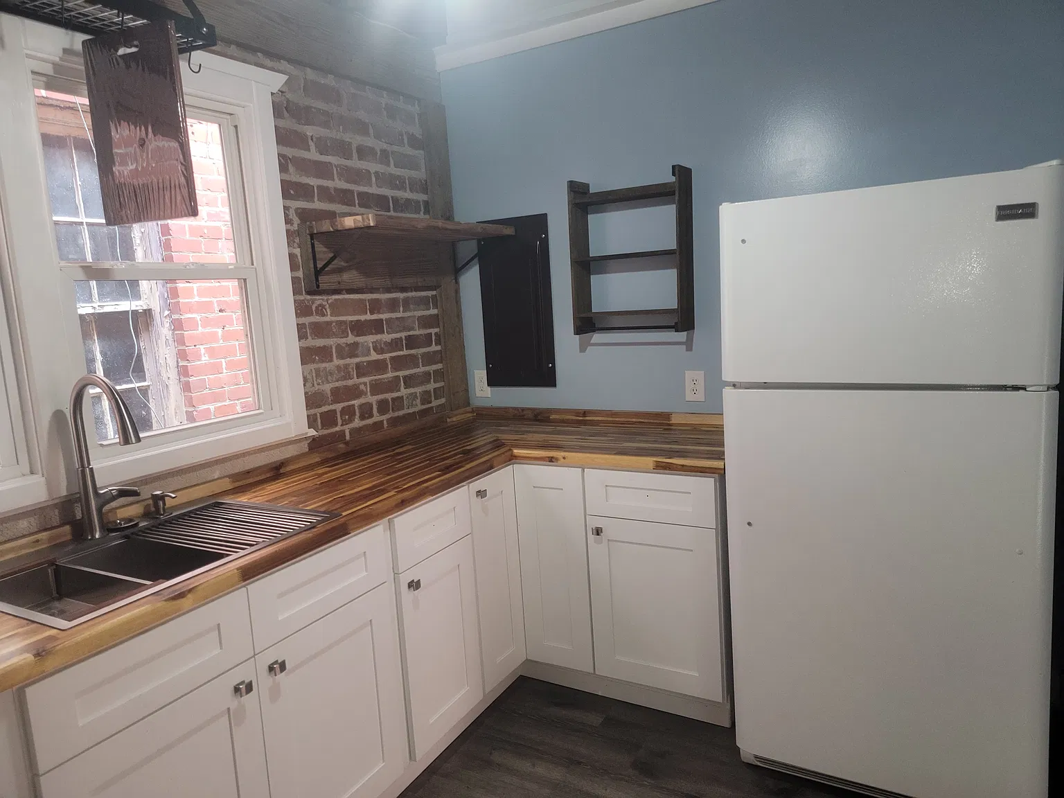 2 bed, 640 sqft, $1,450 — Photo 2