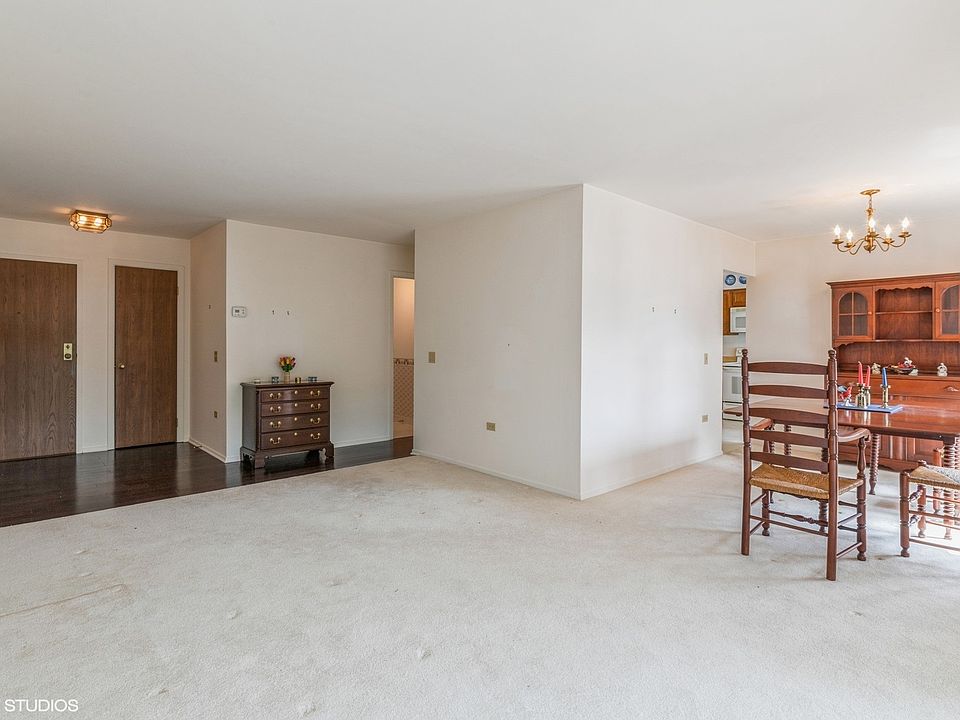 Gallery Of Park Ridge Condominiums 2200 Bouterse St Park Ridge, IL