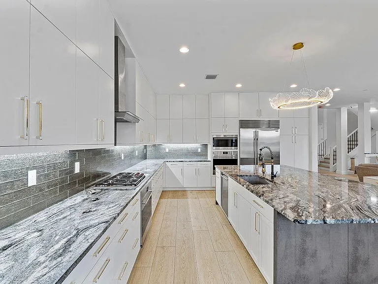 17057 Watersprite Lakes Rd — Photo 11