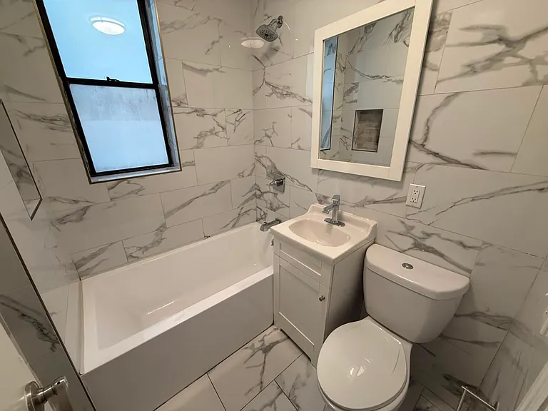 5708 Hudson Ave #10E — Photo 6