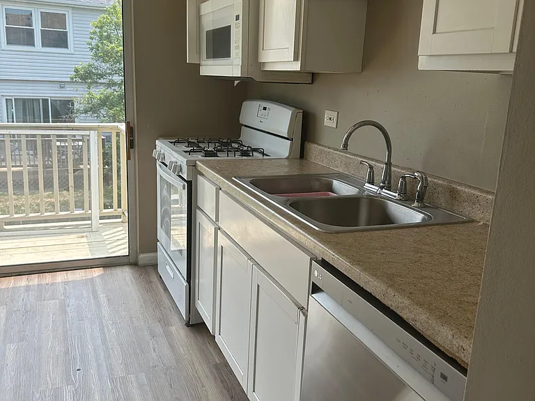 320 Springlake Ln #D — Photo 26